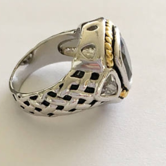 Faceted Onyx Three Stoned Ring - Picture 4 of 4